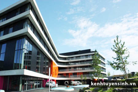 Trường SSTC Singapore